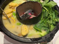 -彩云天云南餐厅