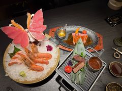 -蟹犇前•帝王蟹雪蟹(陆家嘴店)