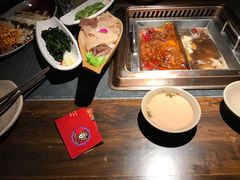-老牌坊云南鱼豆花火锅(哈西万达店)