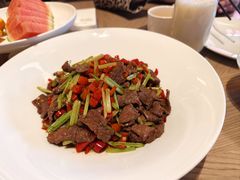 -艳阳天·非遗楚菜(武汉客厅店)