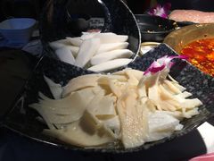 -哥老官重庆美蛙鱼头(宝山龙湖店)