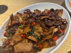-关东小磨东北菜(上海长风大悦城店)
