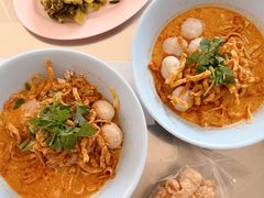 -Khao Soi Mae Manee