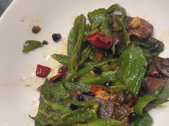 -辛香味烧鱼馆·非遗技艺·排骨红烧肉(光谷医药园店)