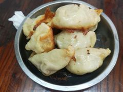 -黄阿姨锅贴大王(万航渡路店)