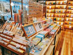 -猫的天空之城概念书店(印象城购物中心店)