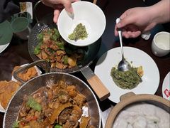 -湖南人家湘菜馆(镇江路店)