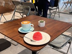 -Fridi Patisserie Cafe