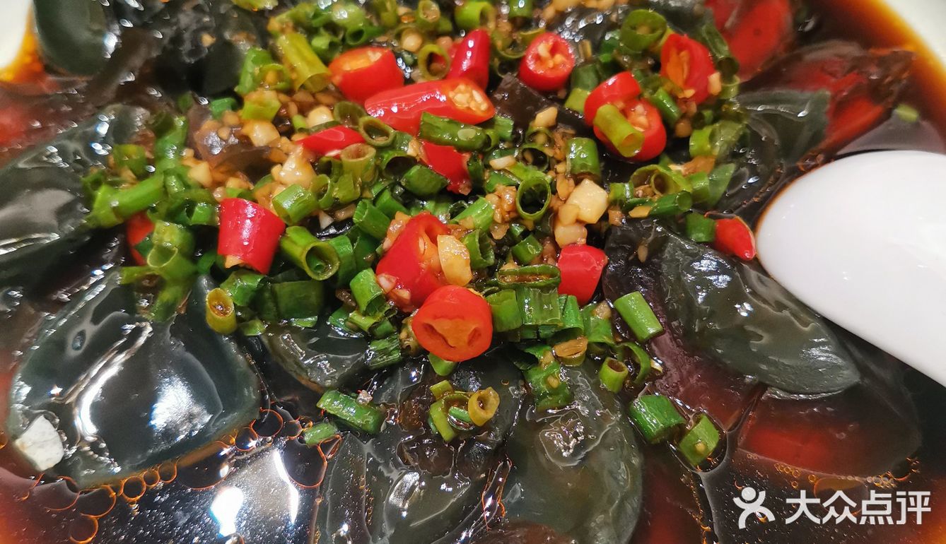 位于翠林苑小区旁的上龙居