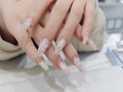 -艾珂·美甲美睫