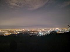 -鬼笑石后山停车场