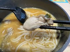 -灵芝妹子海鲜米线(劳动公园店)