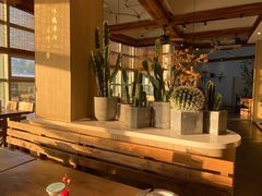 -蜜桃餐厅·伴山(湖滨商业街店)