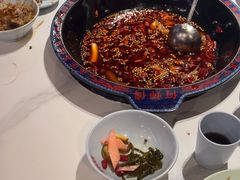-何师傅美蛙鱼头(汉街店)