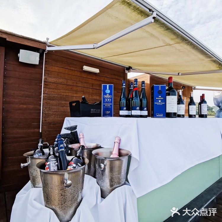 来自天台高级生日派对布置