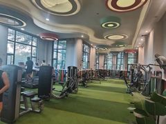 -跃动游泳健身俱乐部(新华传媒店)