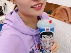 -憨豆先生奶茶店