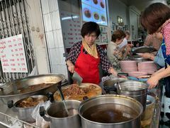 -Kha Mu Charoensang(Silom)