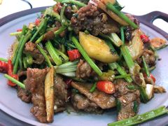 -湖南人家湘菜馆(镇江路店)