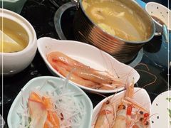 -淡尾·海鲜自助概念餐厅(虹桥南丰城店)