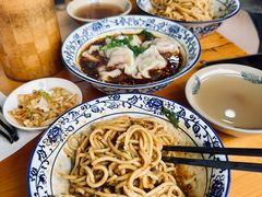 素椒杂酱面-老街杂酱面(东升街店)