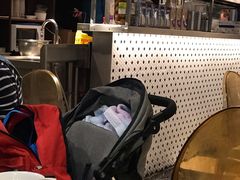 -新大咀港式茶餐厅(宝山万达店)