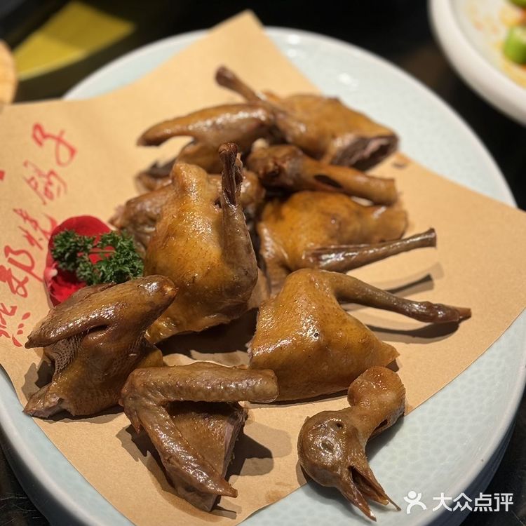 想不到..家附近的燕郊烧鸽子都开19年了