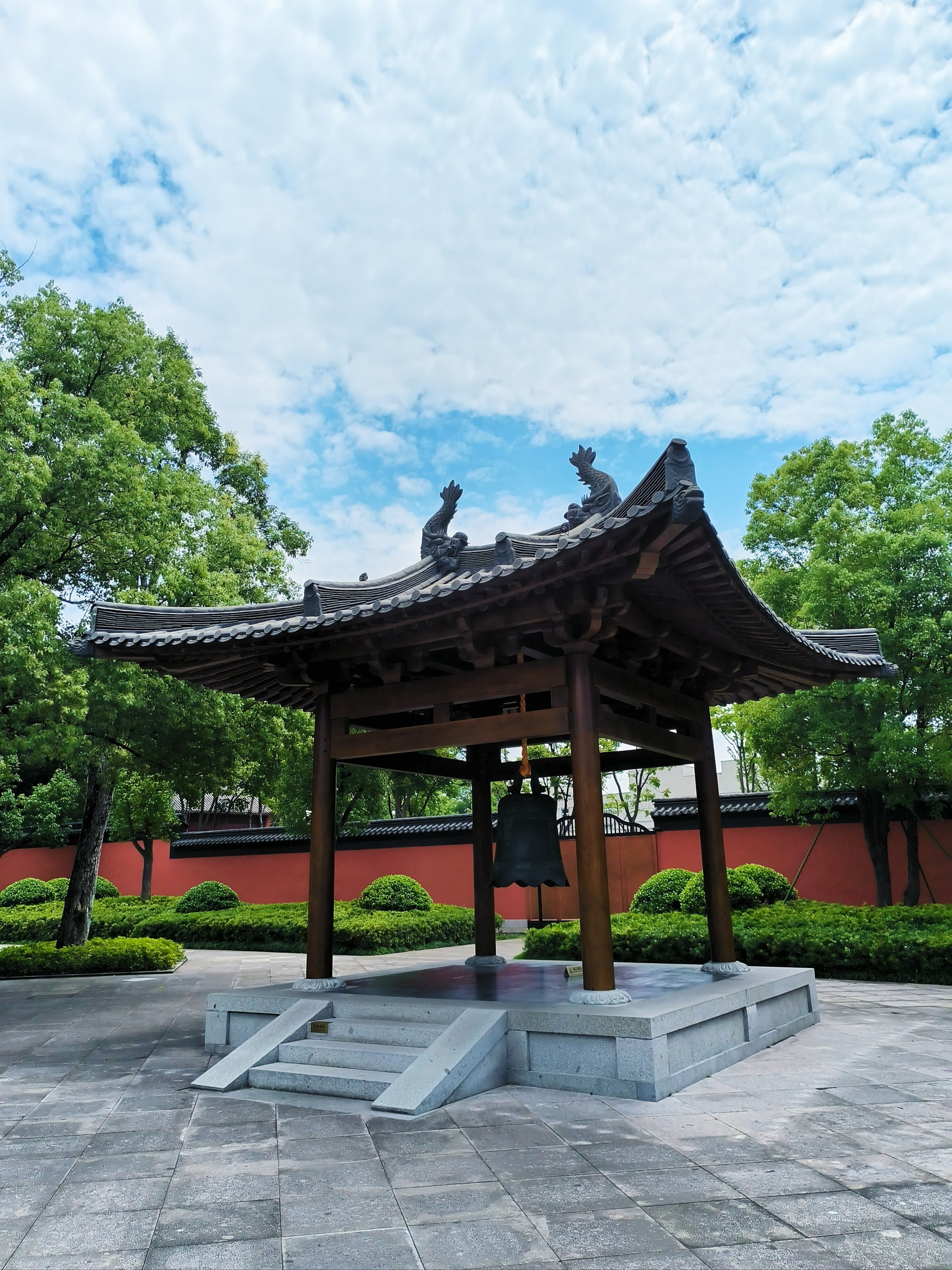 杭州第一个皇帝,几乎拥有所有男人的美德