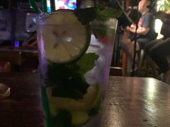 -南锣鼓巷吉他吧(鼓楼店)