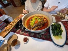 -刘姐啤酒鱼民族演艺餐厅(西街总店)