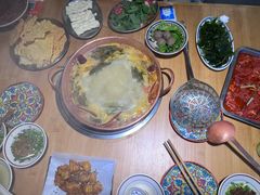 -洱火云南酸菜牛肉火锅(石景山当代商城店)