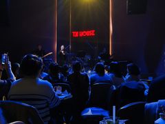 -TZ House音乐现场(来福士中心店)