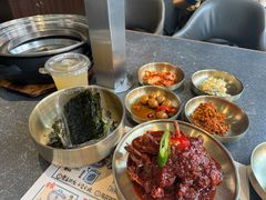 -草家酱蟹炭火烤肉店(珲春南路二店)