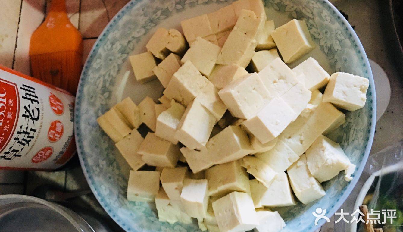 正宗家常麻婆豆腐，有盐有味，很下饭。