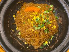 -阿瓦山寨·湘菜现炒·剁椒鱼头王(咸阳总店)