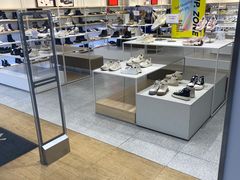 -hotwind热风(中贸广场店)