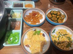 -明洞阿姨·韩式酱蟹烤肉·创意料理(三元桥店)