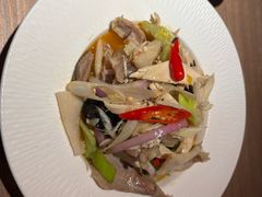 新疆椒麻鸡-耶里夏丽·新疆菜·28年喀什老馆(田林东路店)