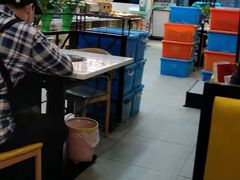 用餐区-骨大叔酱大骨自助火锅(东街口店)
