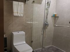 -南洋冠盛酒店(广州天河公园地铁站店)