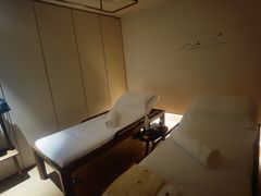 -常乐·对症推拿(长宁来福士店)