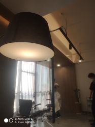-C-18 SALON