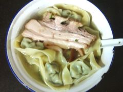 馄饨+焖肉-潘国仙耳光馄饨(黄家阙路店)