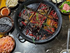 -正南齊北重庆老火锅(光华村直营店)