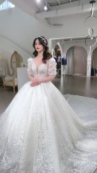 公主蕾丝-艾米丽婚纱礼服