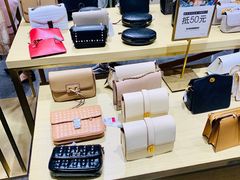 -URBAN REVIVO(济南世茂广场店)
