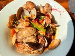 川香爆花蛤-小丫头餐厅·江浙菜·烧烤(灵隐店)