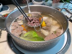 -左庭右院鲜牛肉火锅(浦江欢乐颂店)