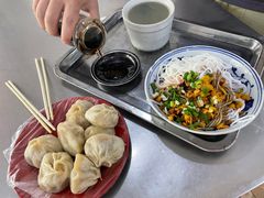 -高师傅特色米粉汤包(建设路店)