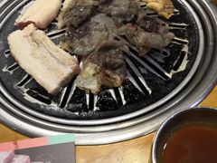 -老炉家木炭烤肉(长江国际店)